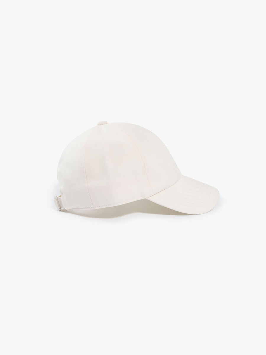 gorra de béisbol bordada