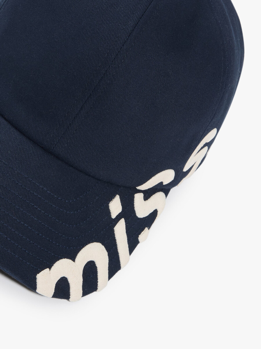 gorra de béisbol bordada