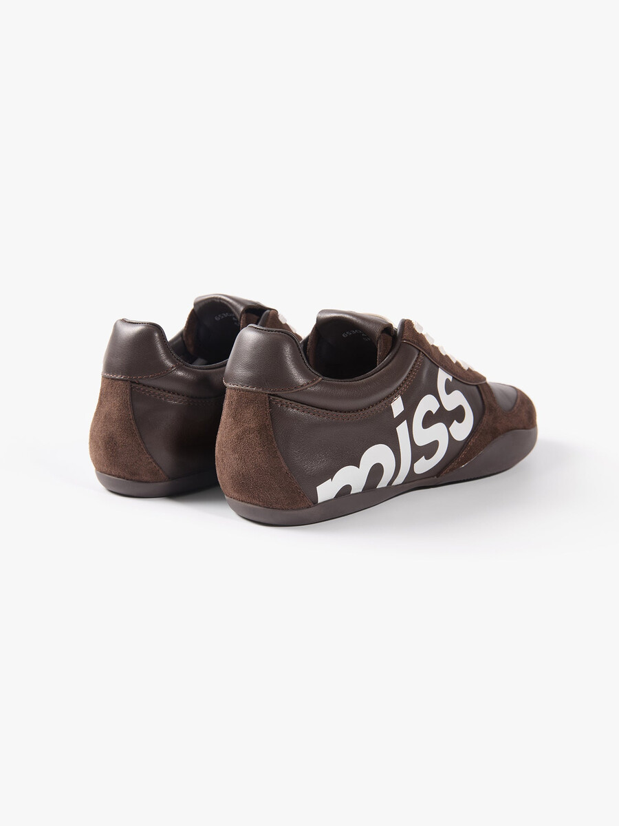 zapatillas con cordones