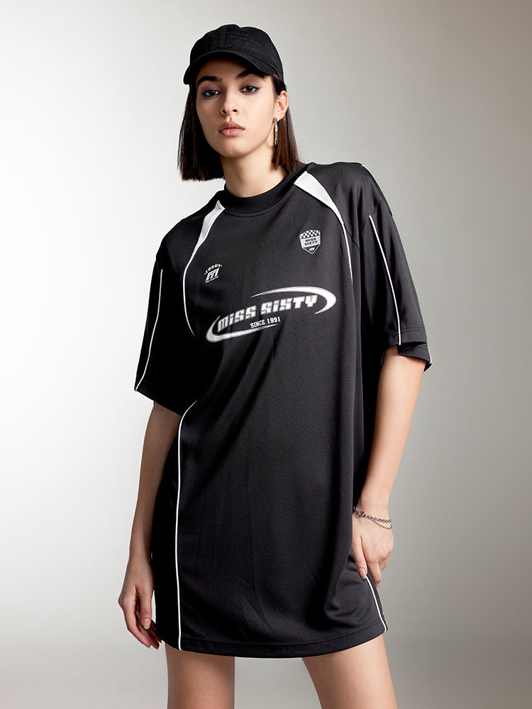 vestido deportivo de cuello redondo