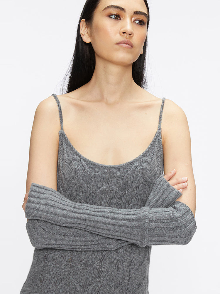 vestido camisola con mangas en los brazos