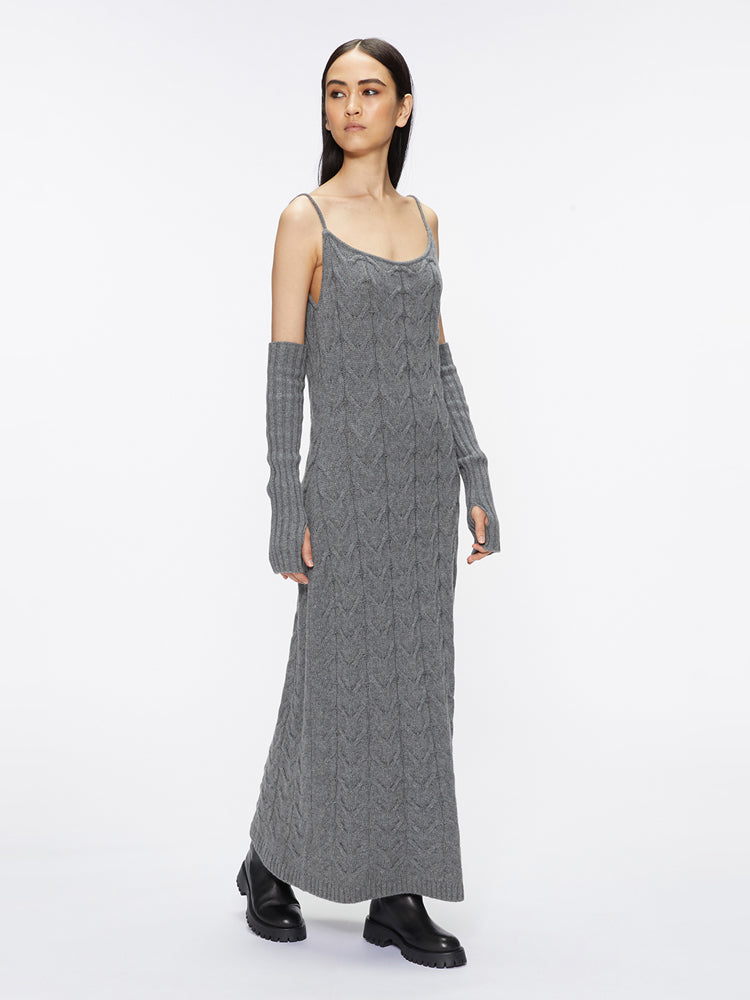 vestido camisola con mangas en los brazos