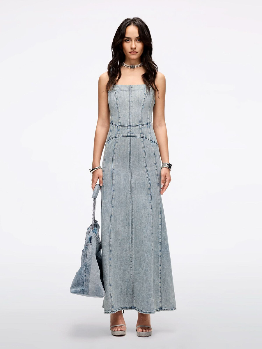 vestido lencero con cuentas y adornos de alas