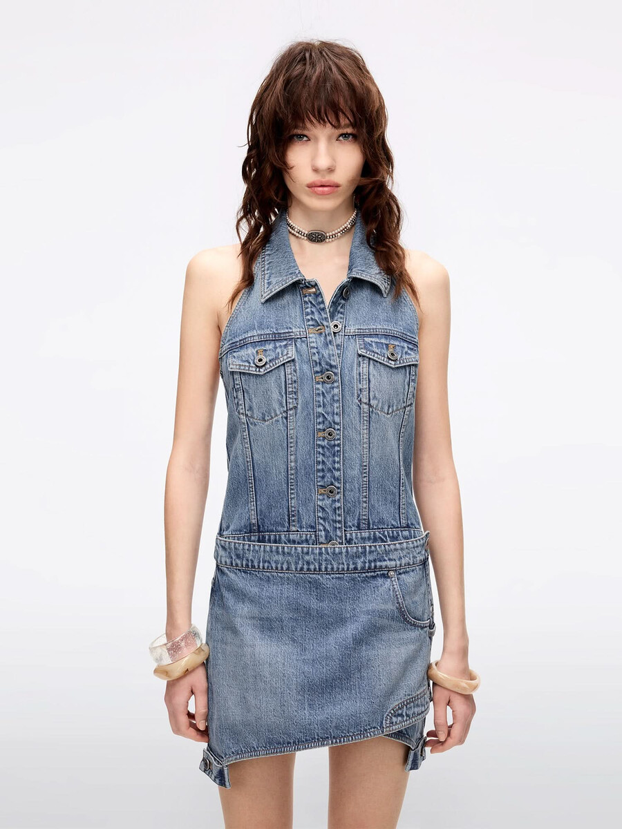 vestido vaquero con cuello halter