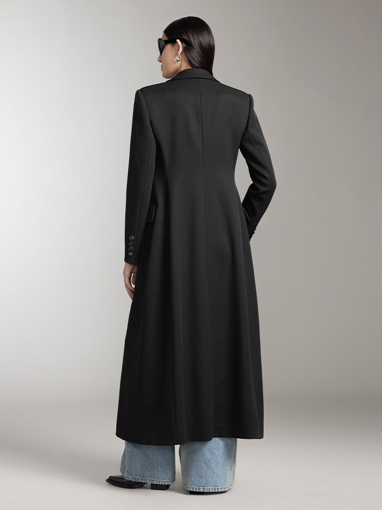 gabardina larga con solapa de pico