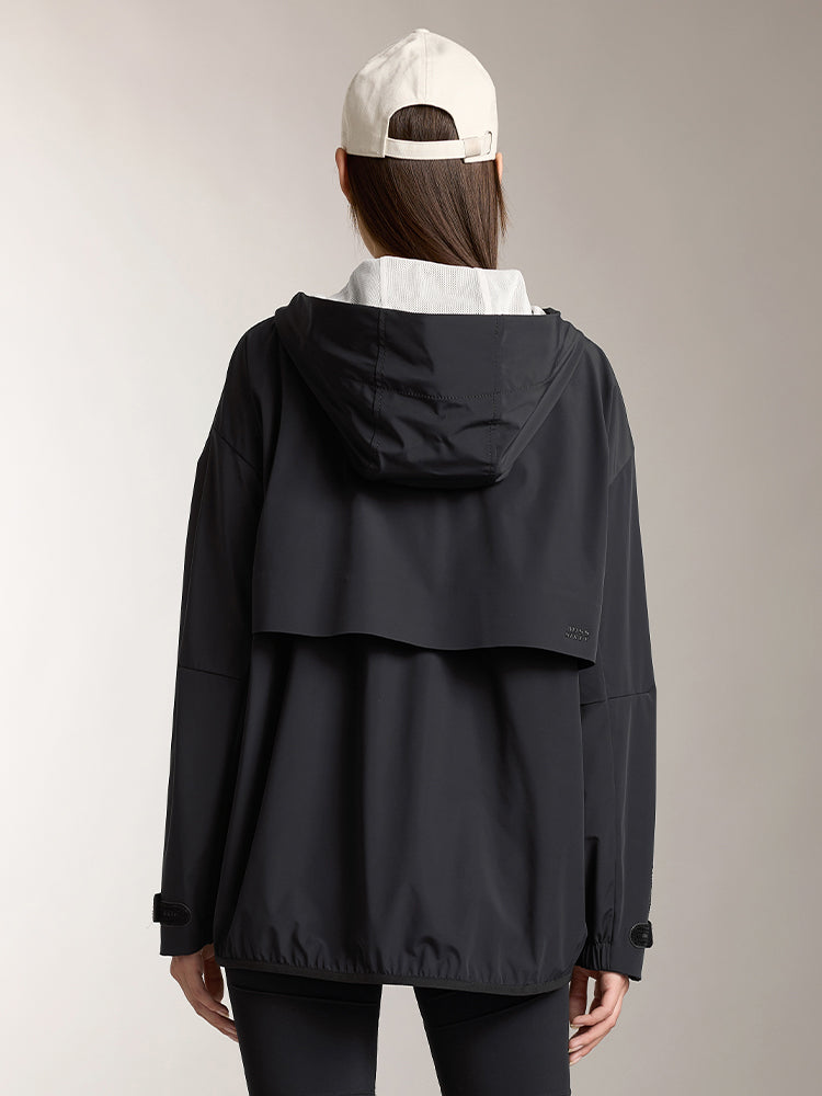 chaqueta cortavientos con capucha y doble cremallera