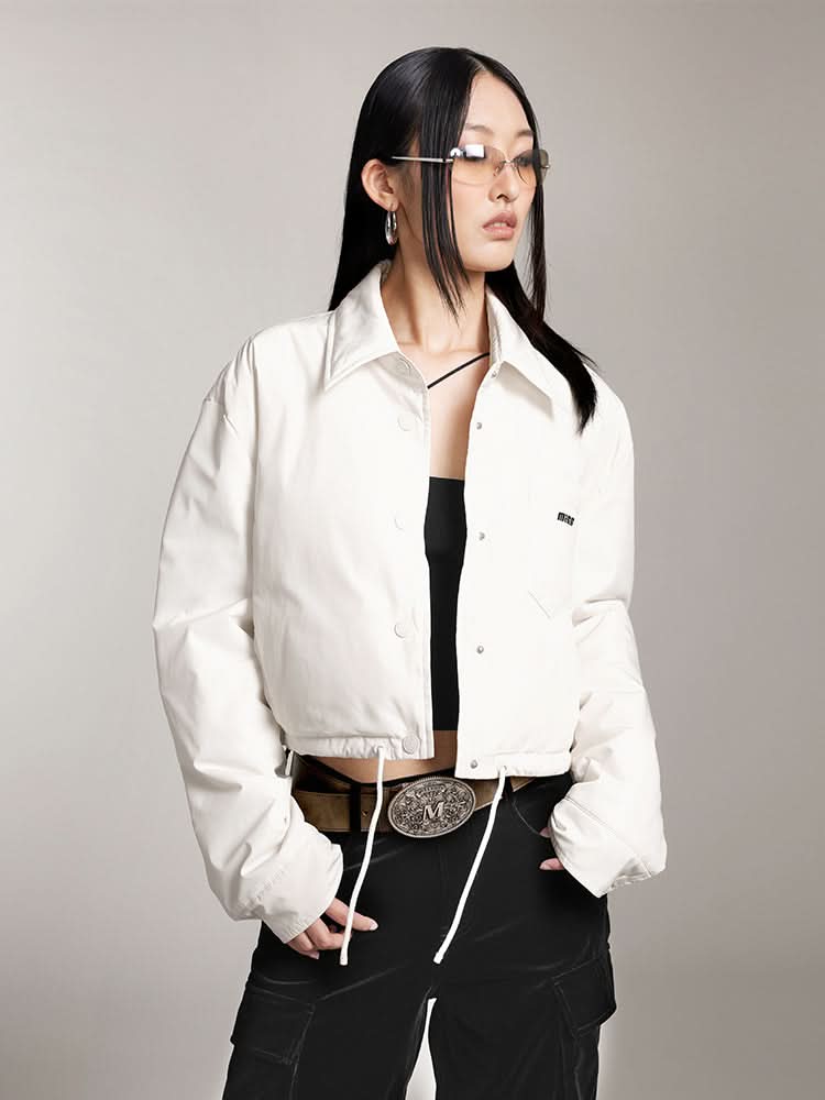 chaqueta corta con solapa y estampado