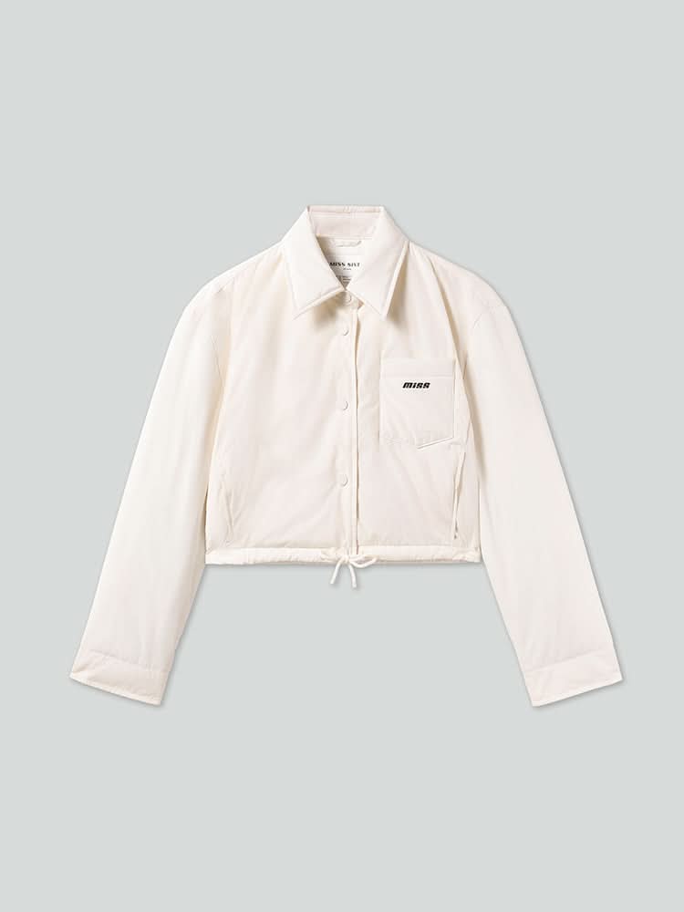 chaqueta corta con solapa y estampado