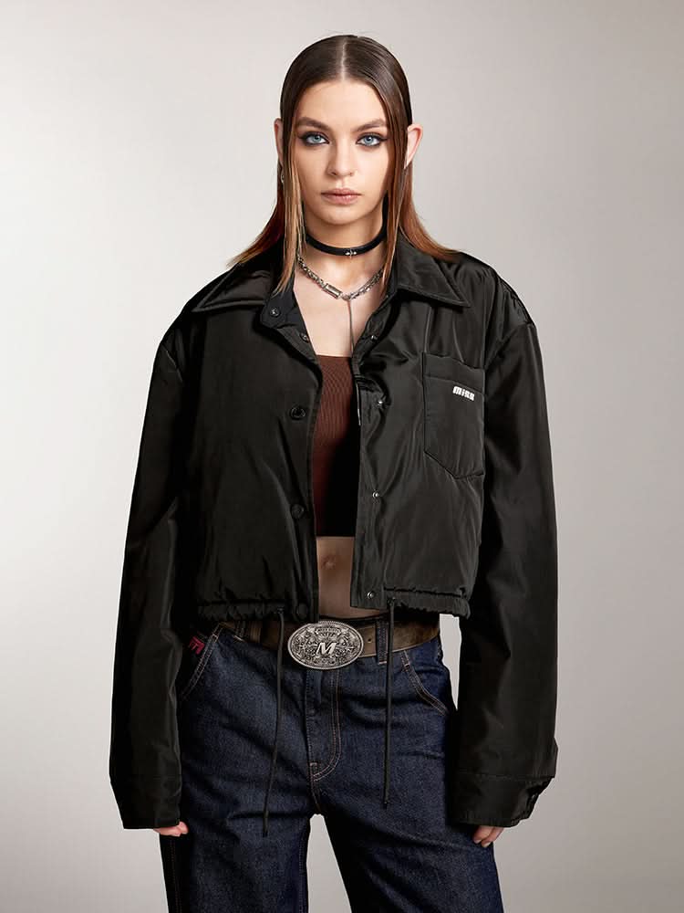 chaqueta corta con solapa y estampado
