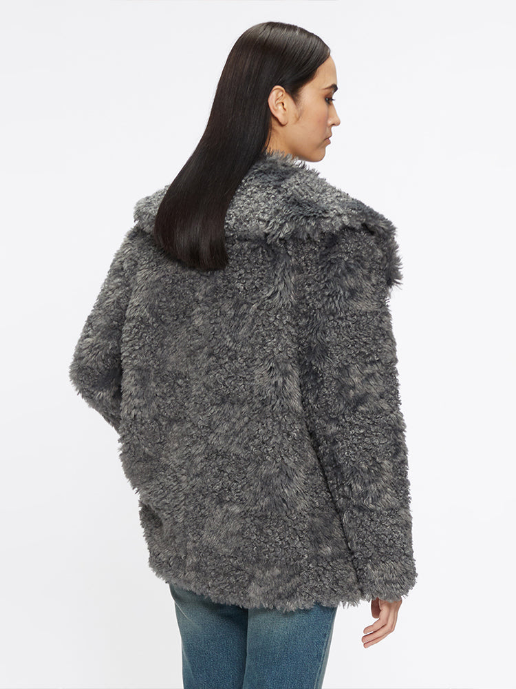 chaqueta de piel sintética