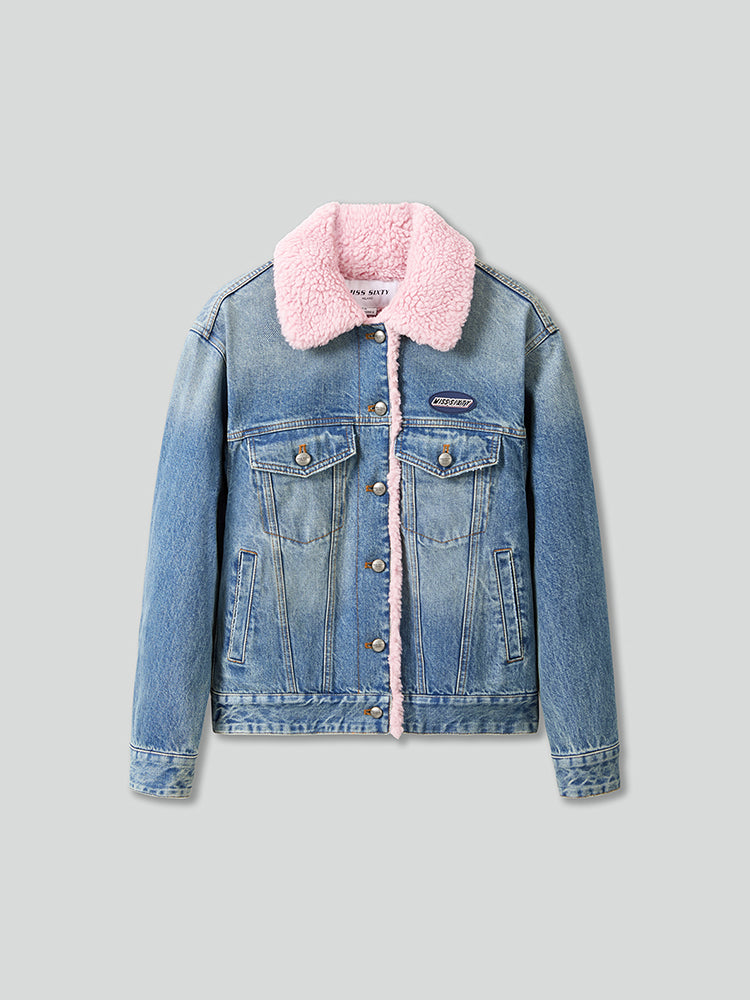 chaqueta vaquera con cuello de piel de oveja