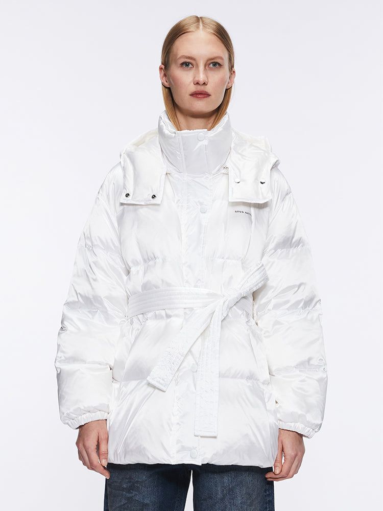 chaqueta acolchada con cinturón