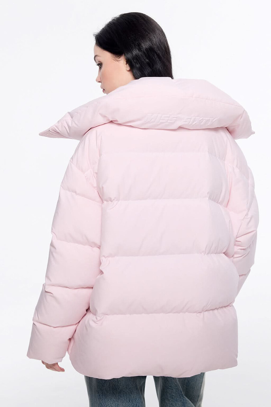 chaqueta de plumón gruesa y cálida con cuello alto