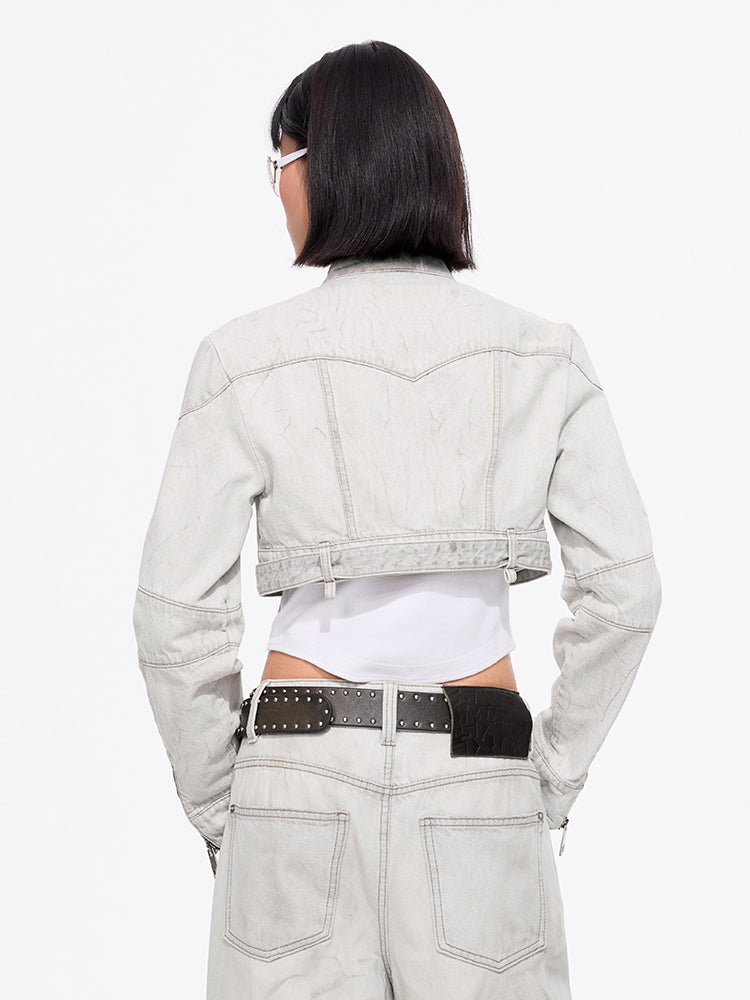 chaqueta de cuello alto