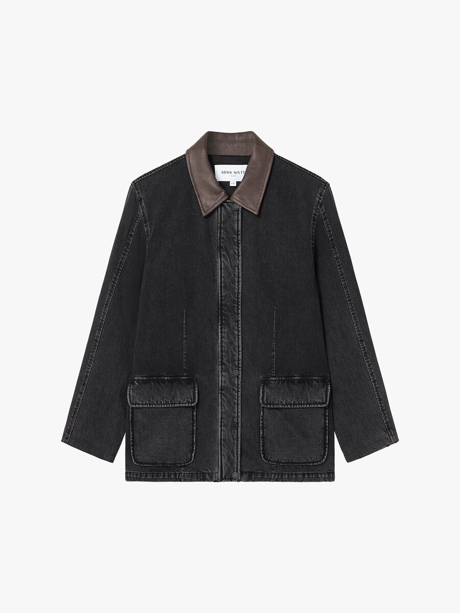 chaqueta vaquera acolchada con paneles de cuero