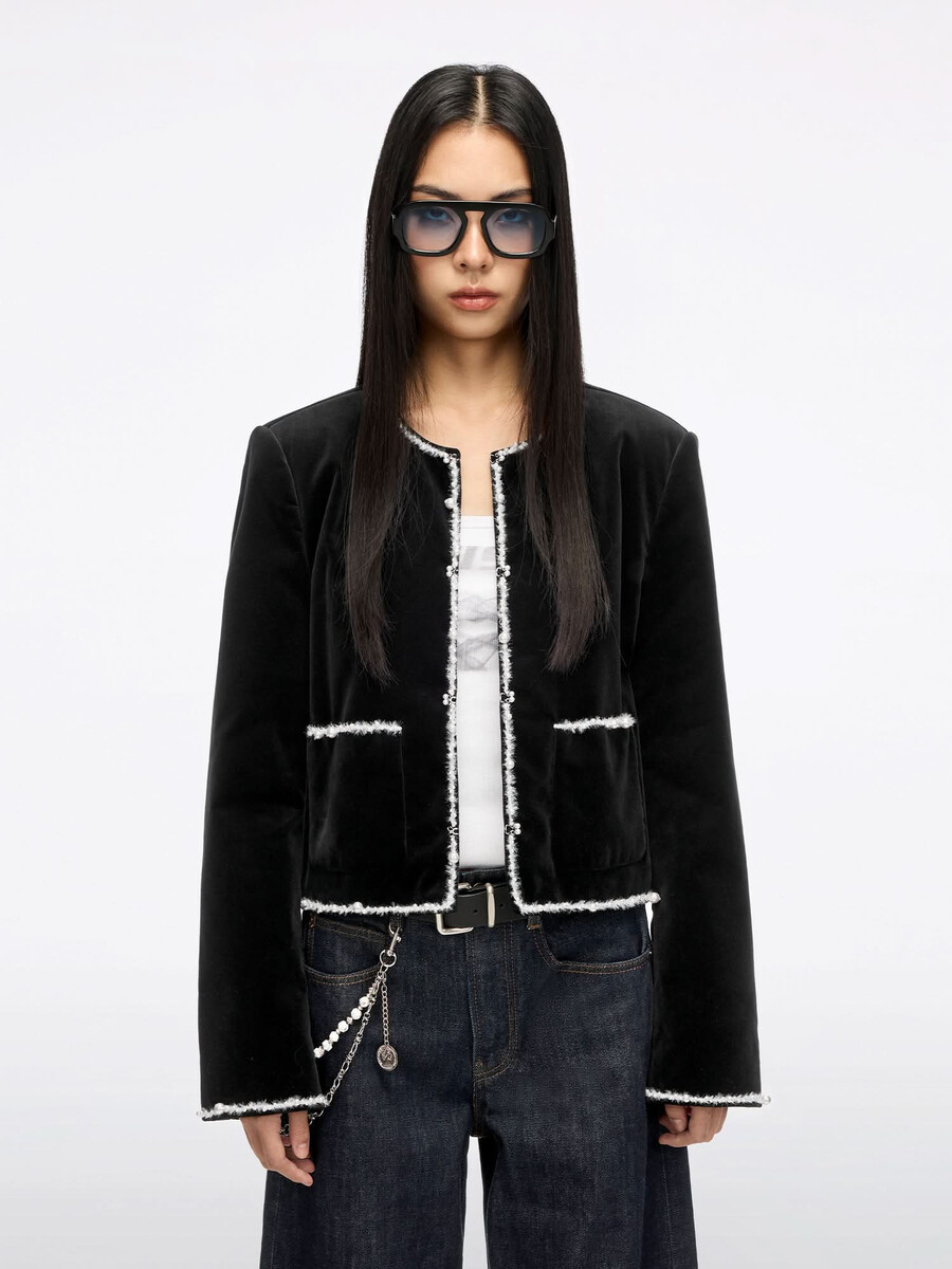 chaqueta de terciopelo adornada