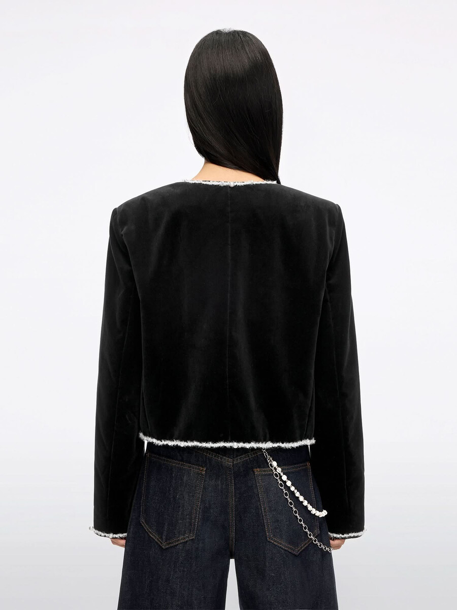 chaqueta de terciopelo adornada
