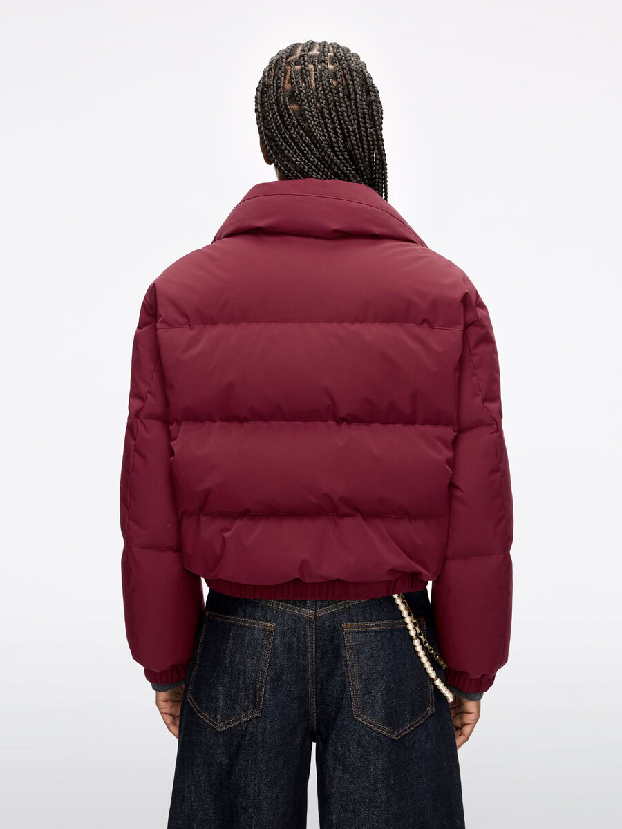 chaqueta de plumón con cuello alto