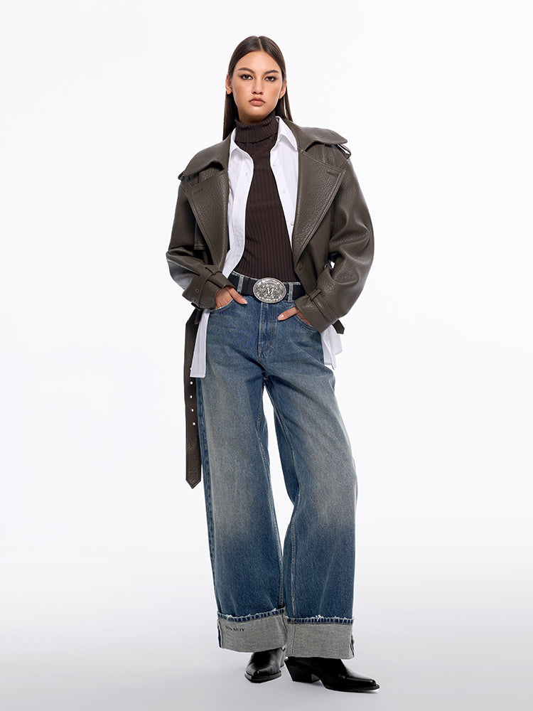vaqueros de pierna ancha descoloridos