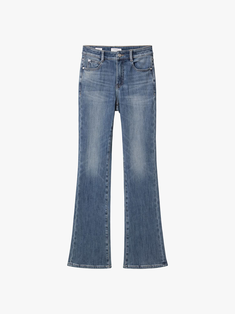 vaqueros acampanados