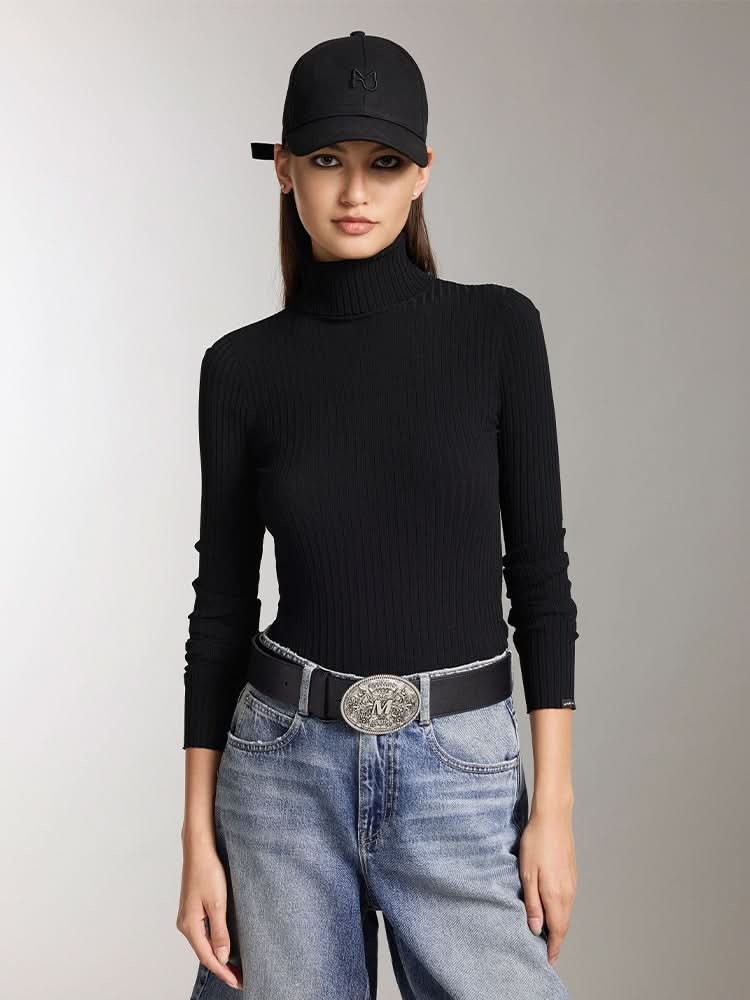 top de punto ajustado con cuello alto