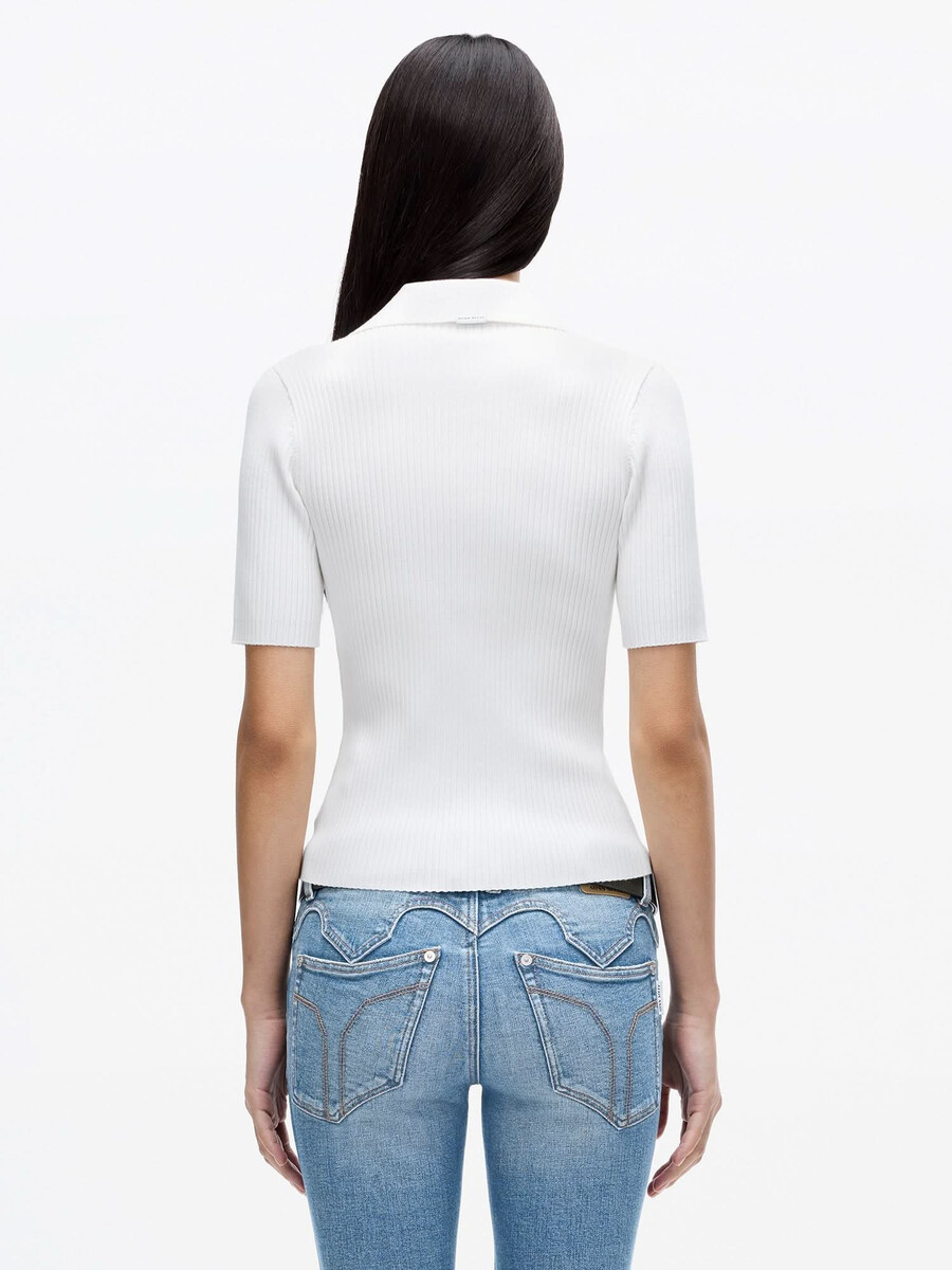 top de punto corto con cuello de polo