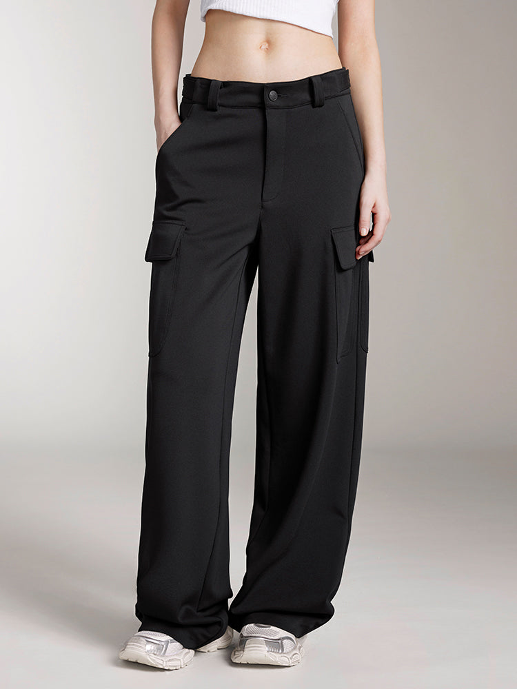 pantalón estilo cargo con acetato