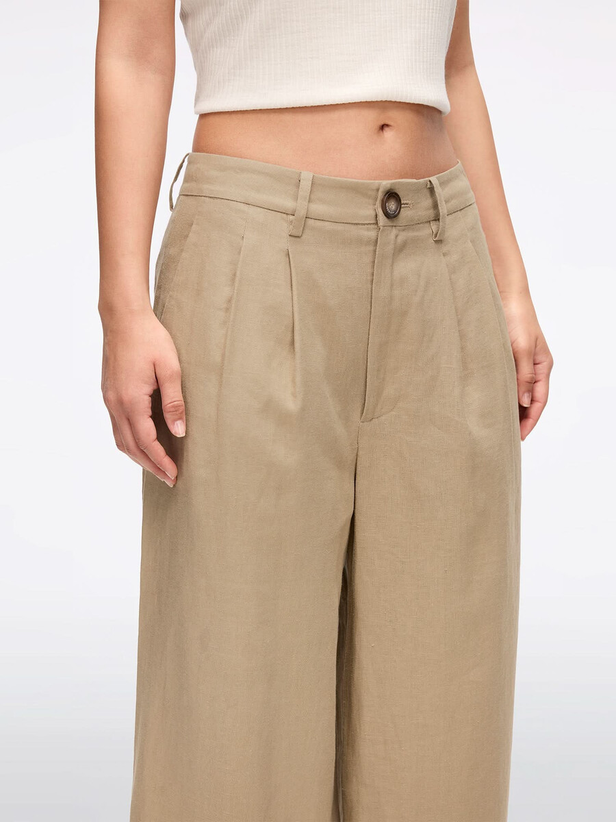 pantalones rectos de lino