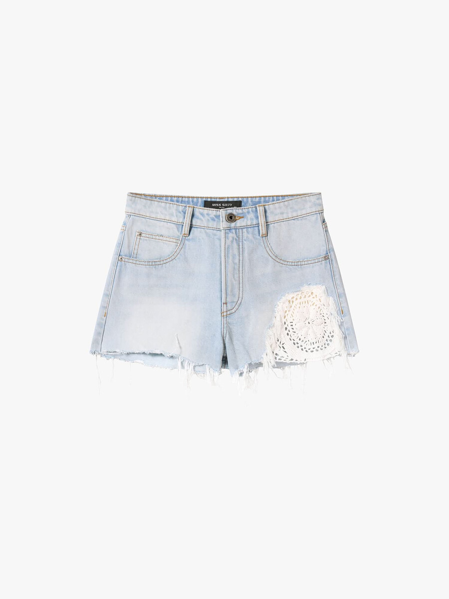 pantalones cortos de mezclilla con patchwork