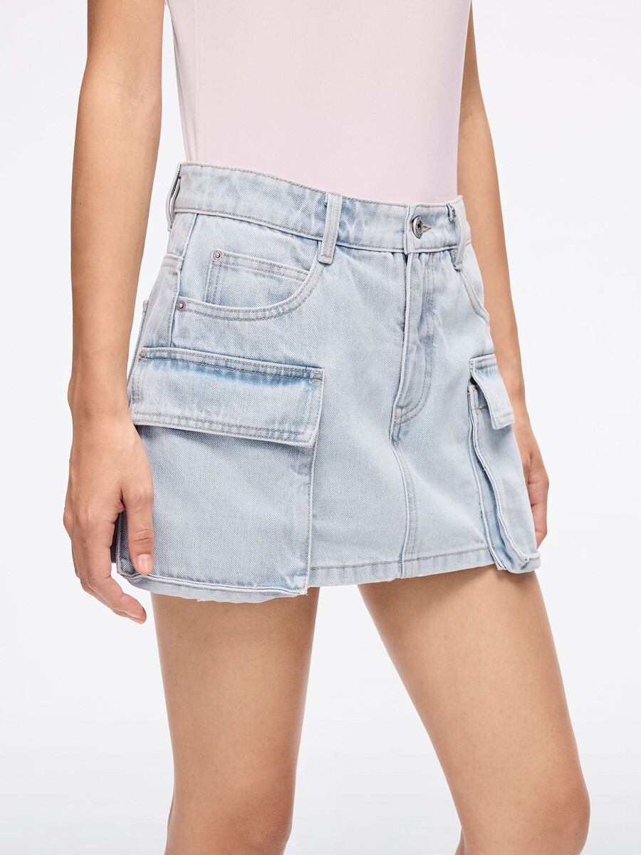shorts vaqueros de estilo utilitario