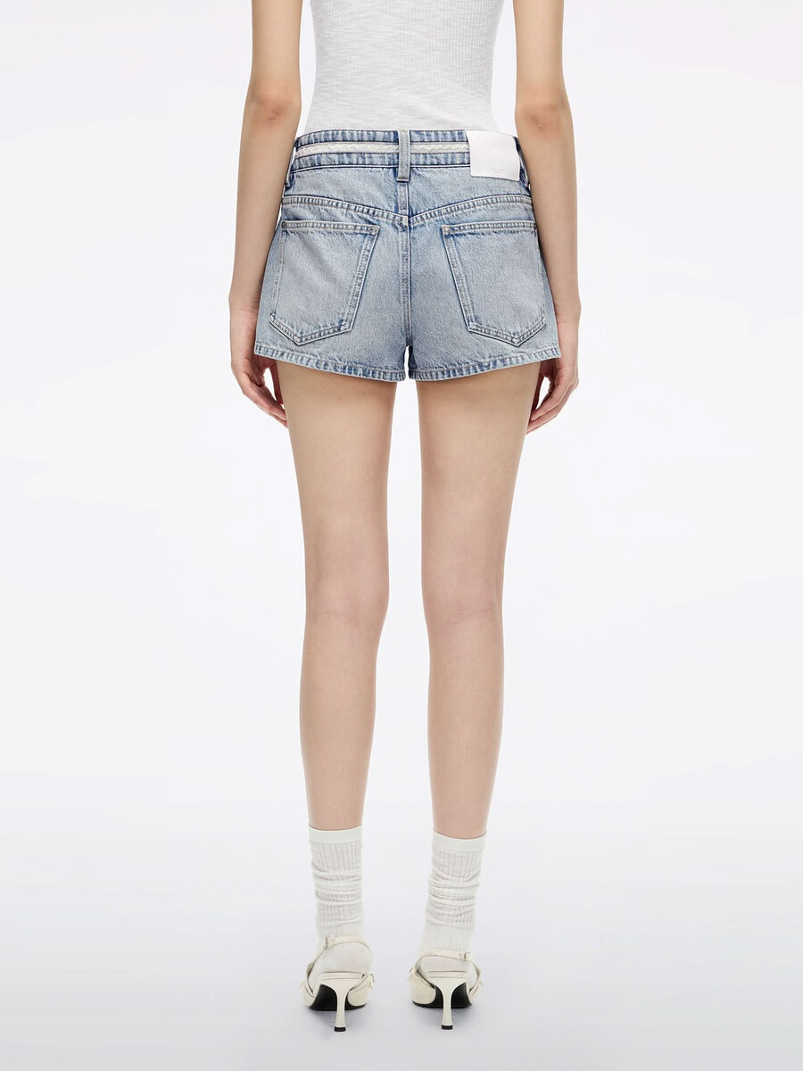 pantalones cortos de mezclilla con patchwork