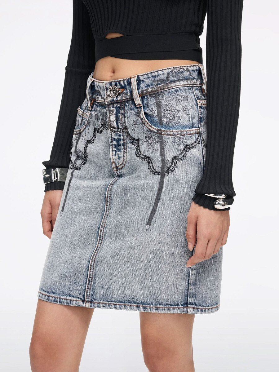 minifalda vaquera estampada