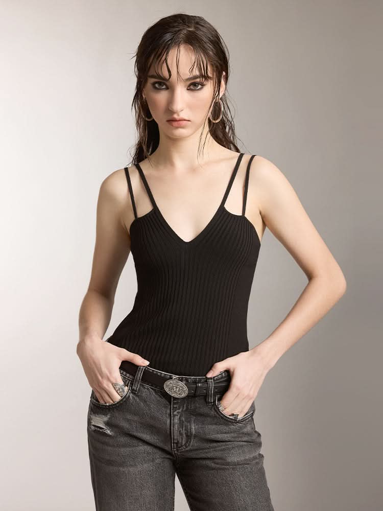 camiseta sin mangas con doble tirante