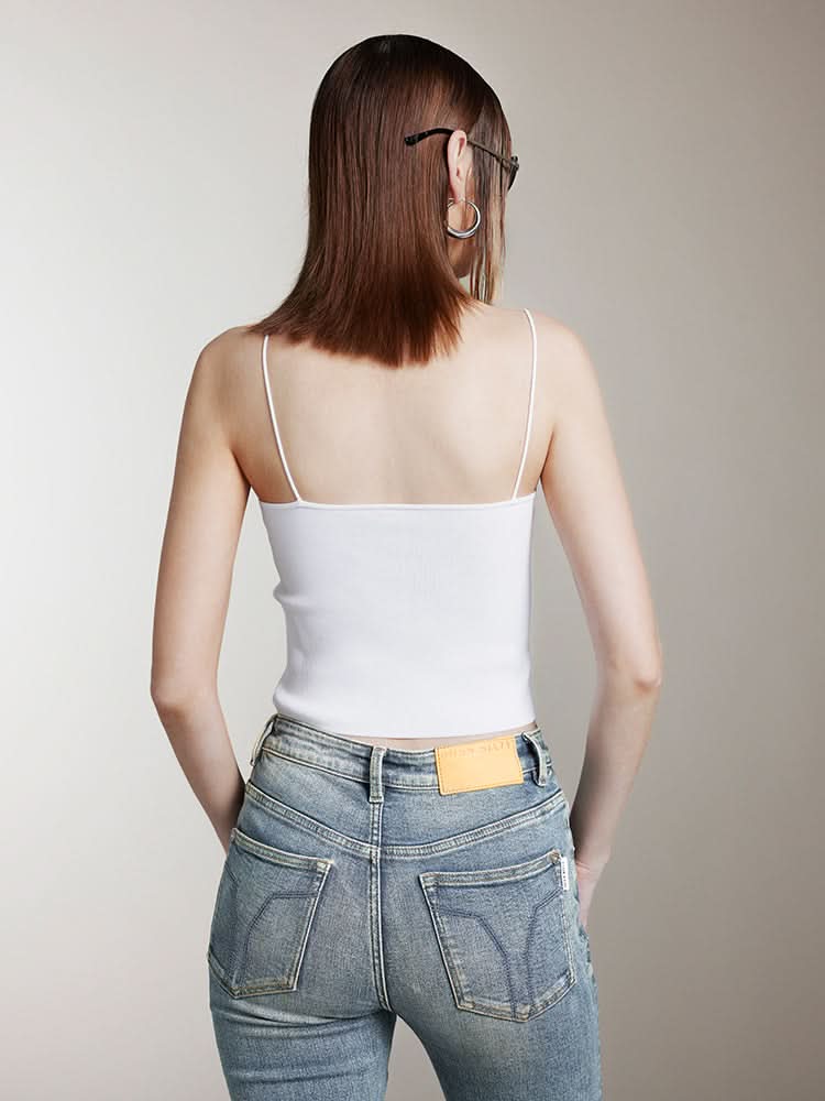camisola inclinada