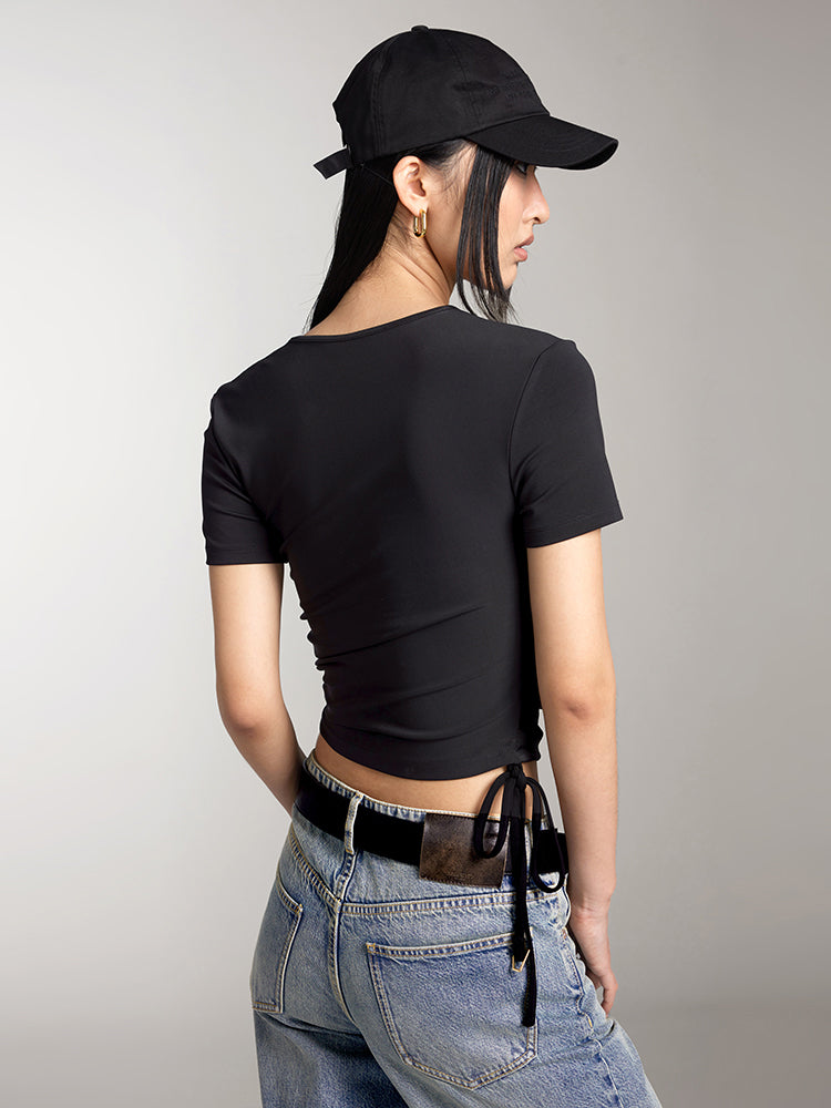 camiseta de manga corta hueca