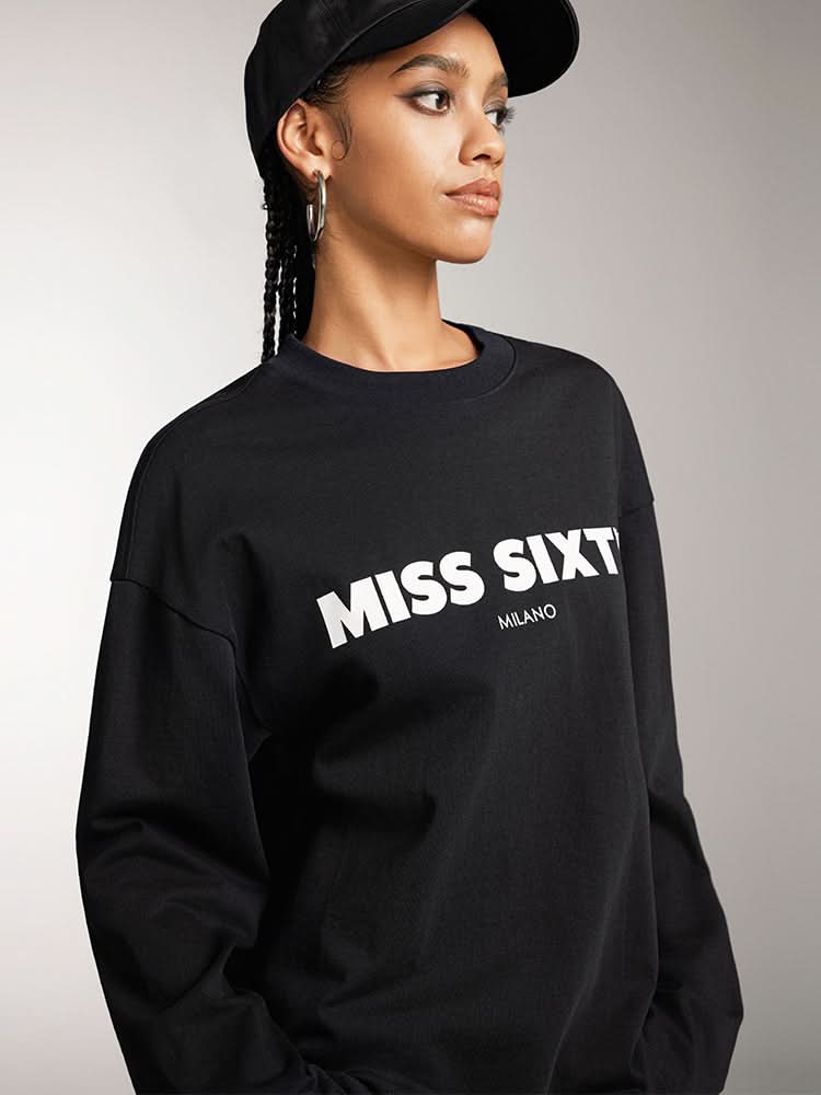 camiseta holgada de manga larga estampada