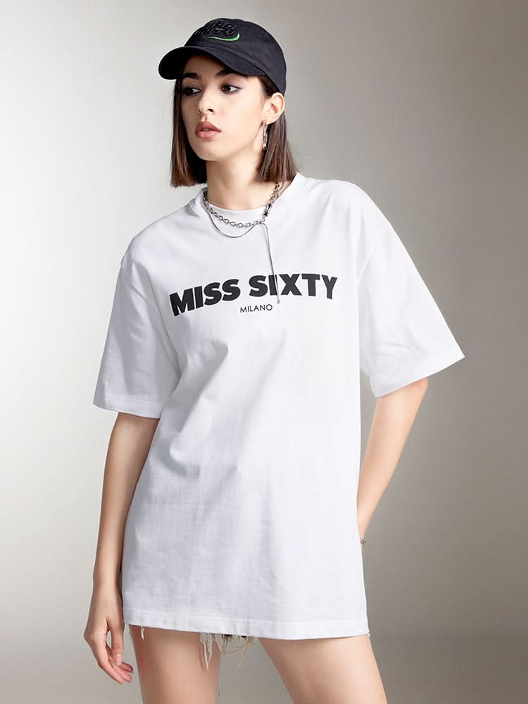 camiseta estampada con cuello redondo