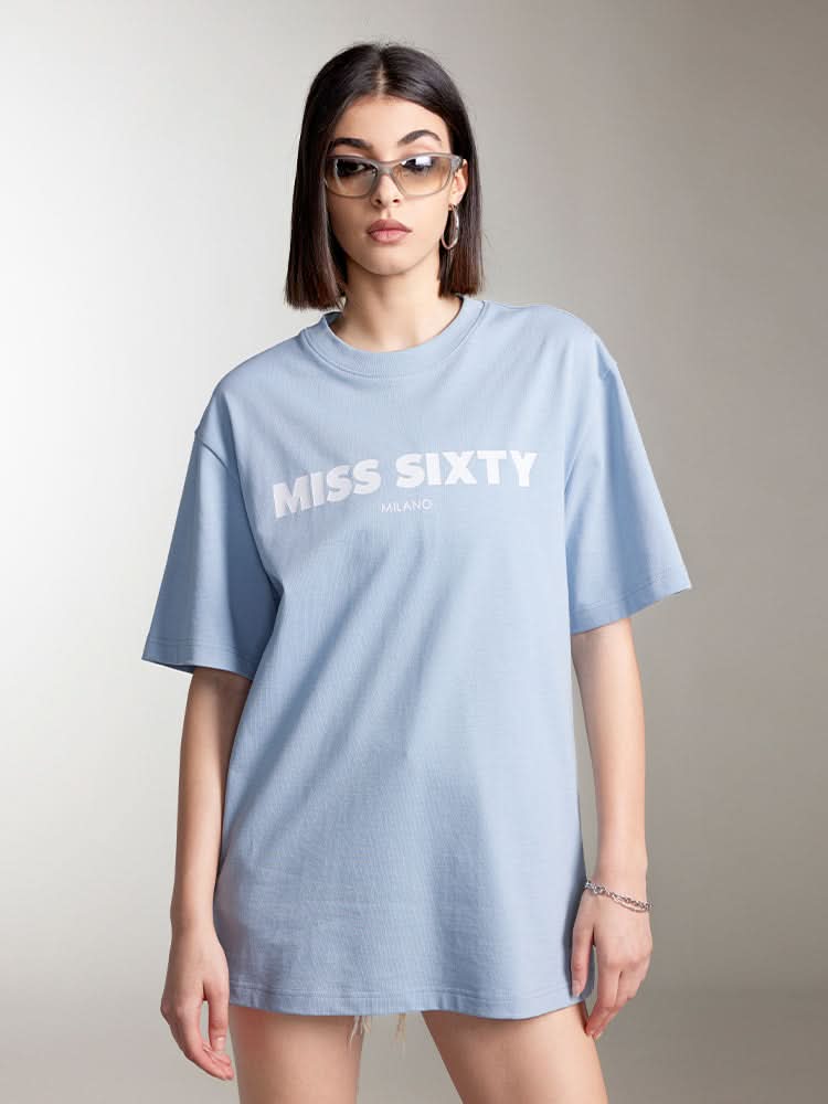 camiseta estampada con cuello redondo