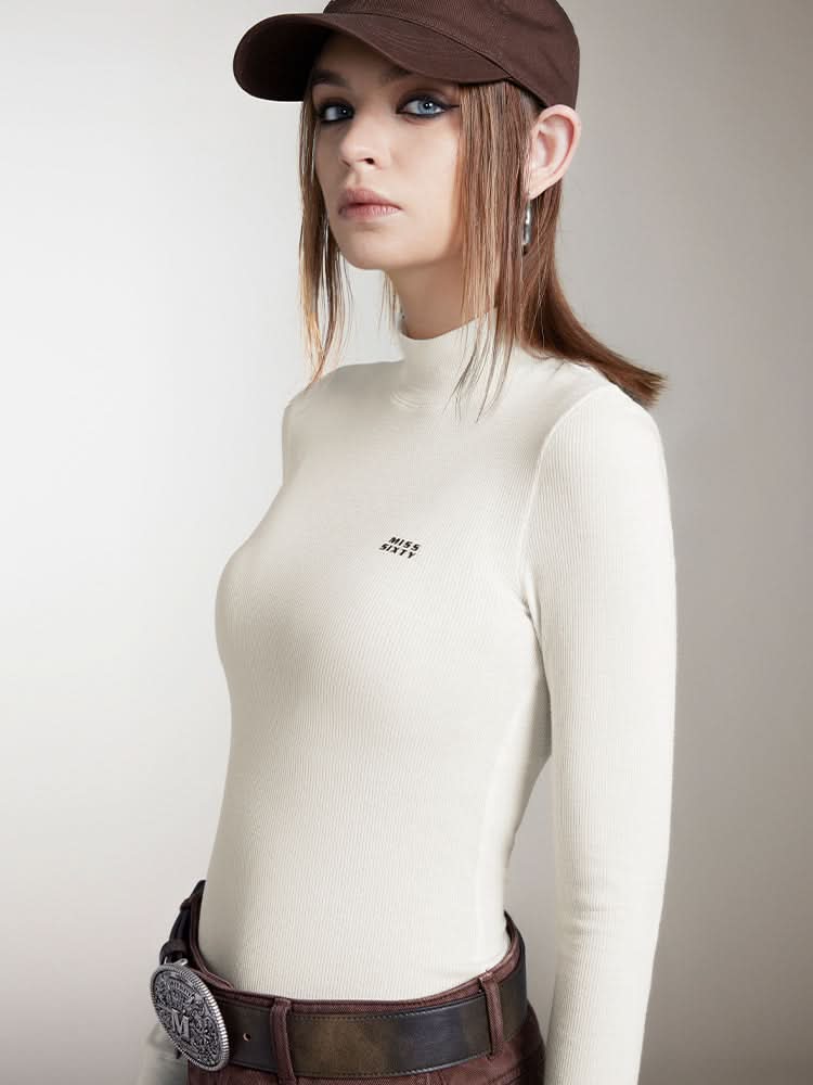 camiseta de manga larga estampada con cuello alto simulado