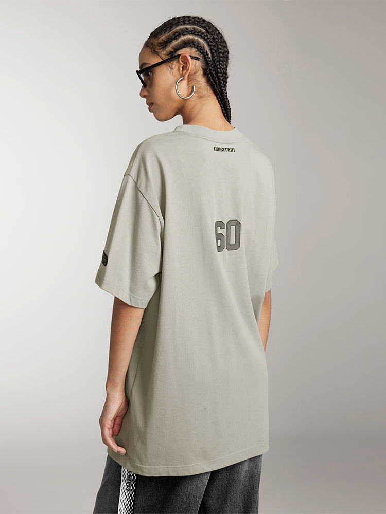 camiseta de manga corta holgada con estampado inspirado en las carreras