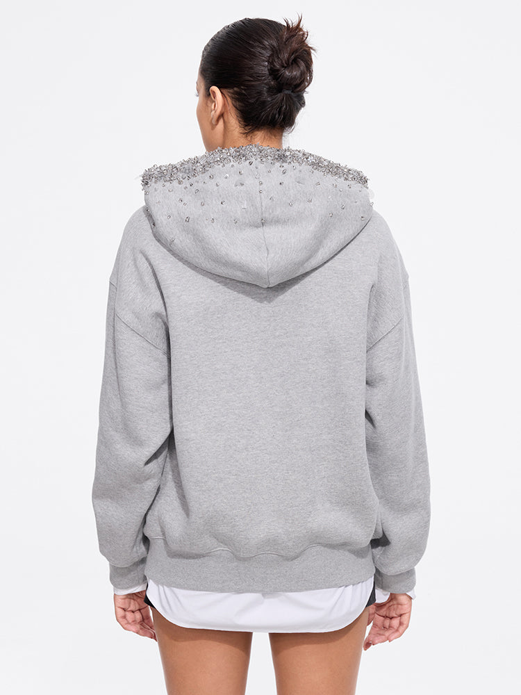 sudadera con capucha y adorno de cuentas