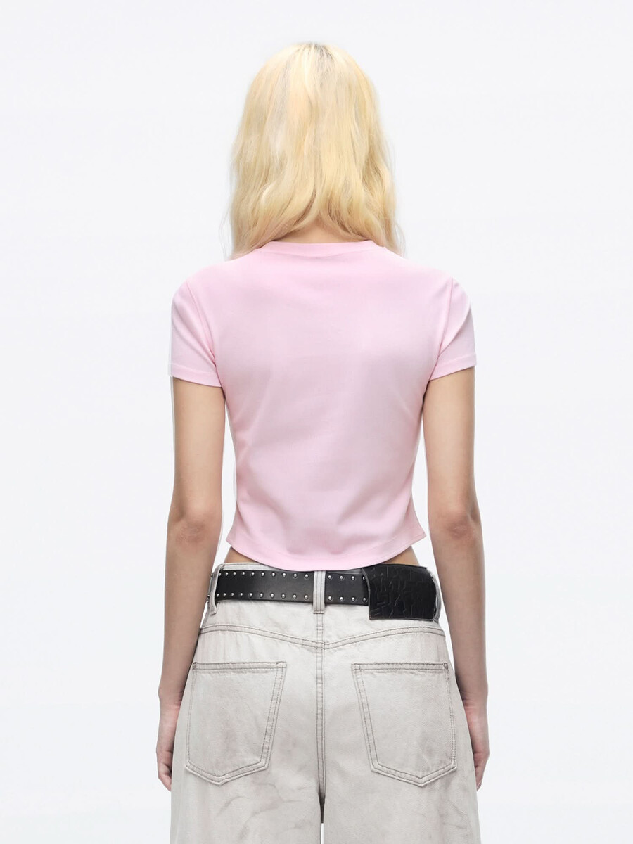 camiseta de manga corta con cuello redondo y estampado de labios