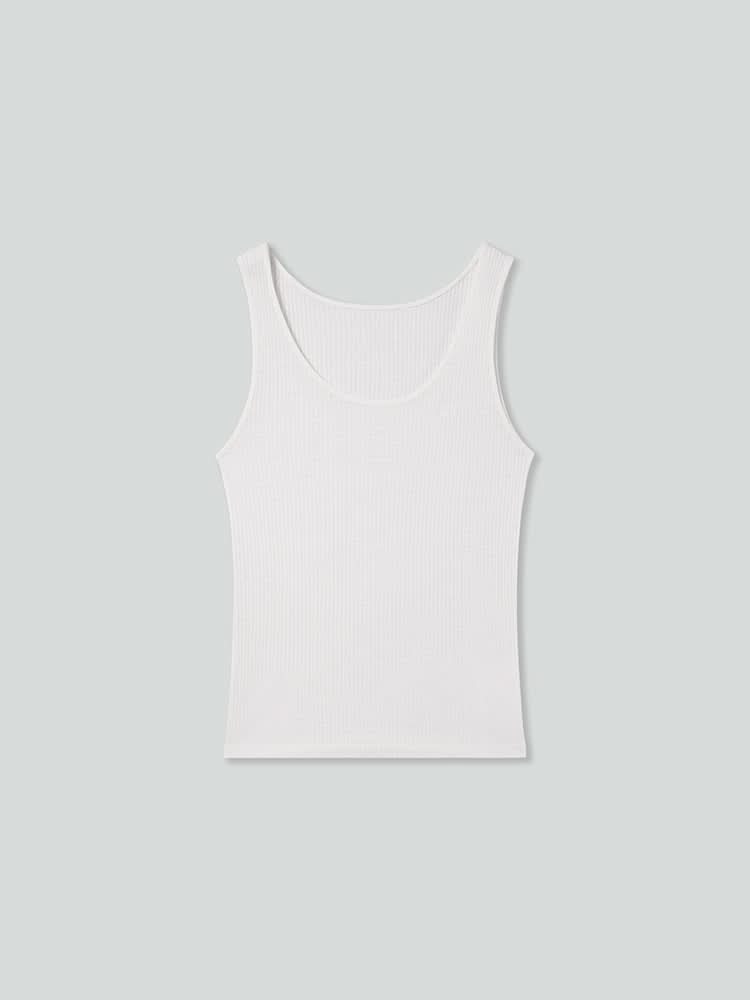 camiseta con cuello en u