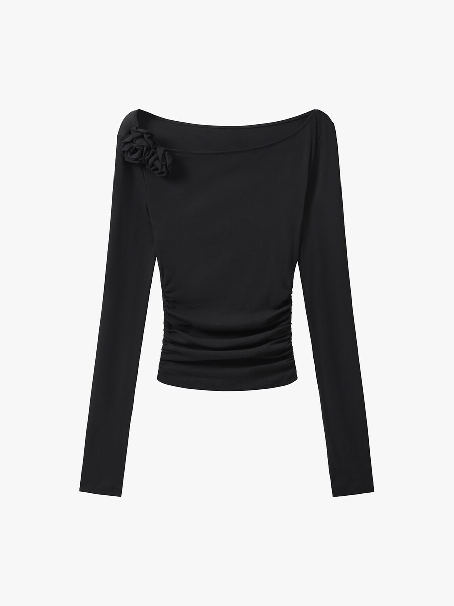camiseta de manga larga con adornos florales