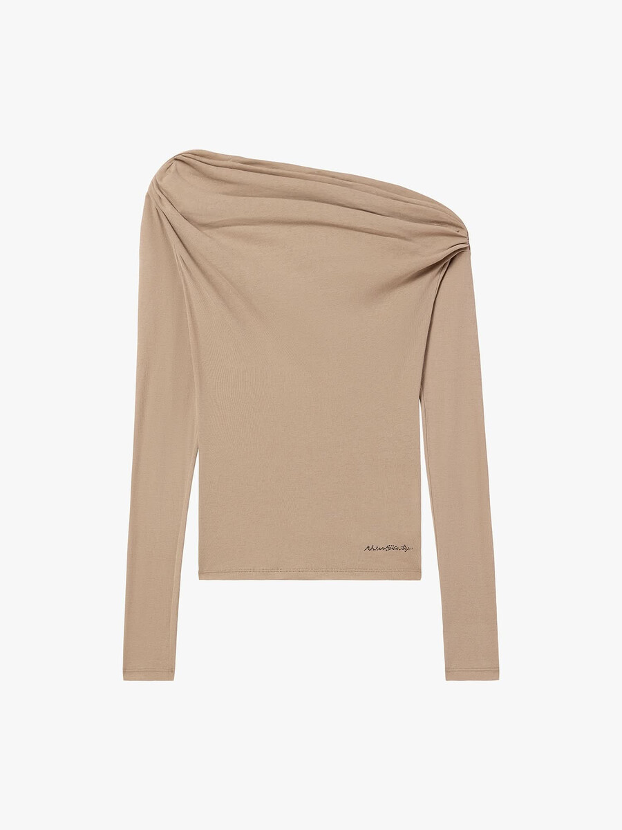 camiseta adornada con diamantes de imitación