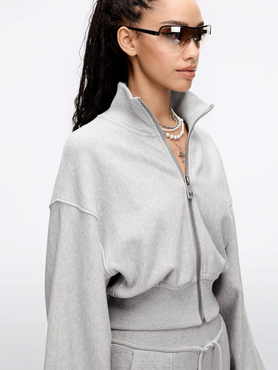 chaqueta estilo sudadera