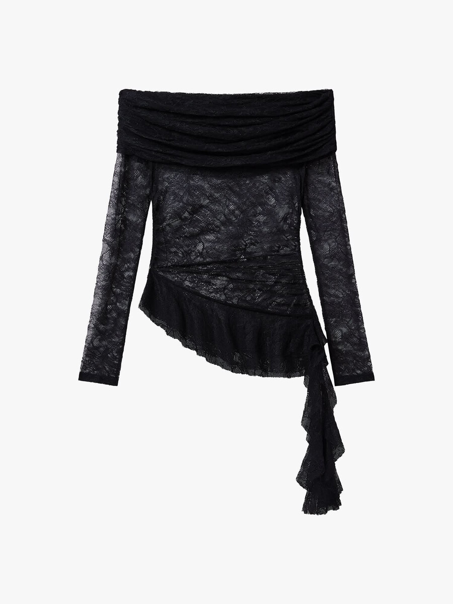 blusa de encaje con hombros descubiertos