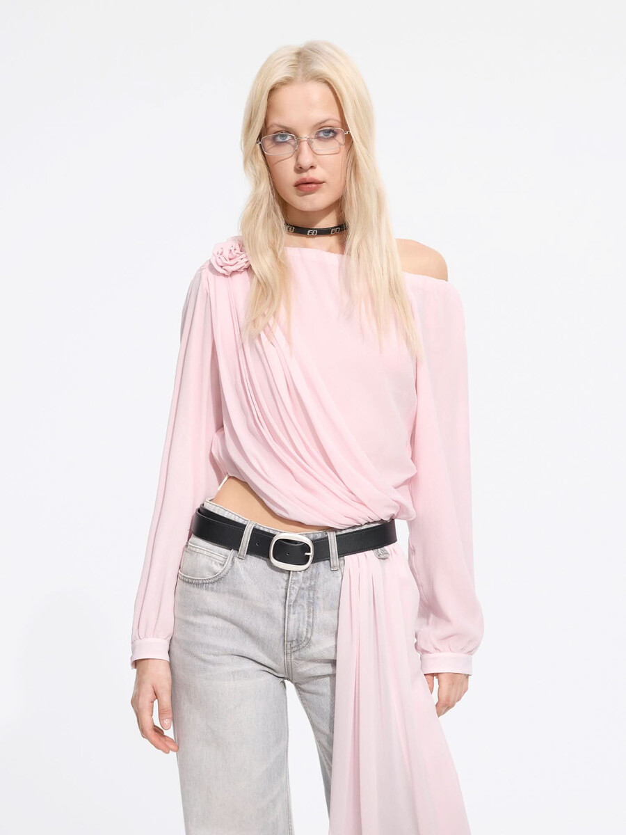 camisa de seda asimétrica con flores