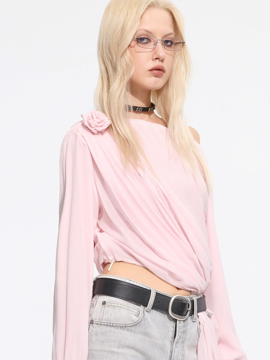 camisa de seda asimétrica con flores