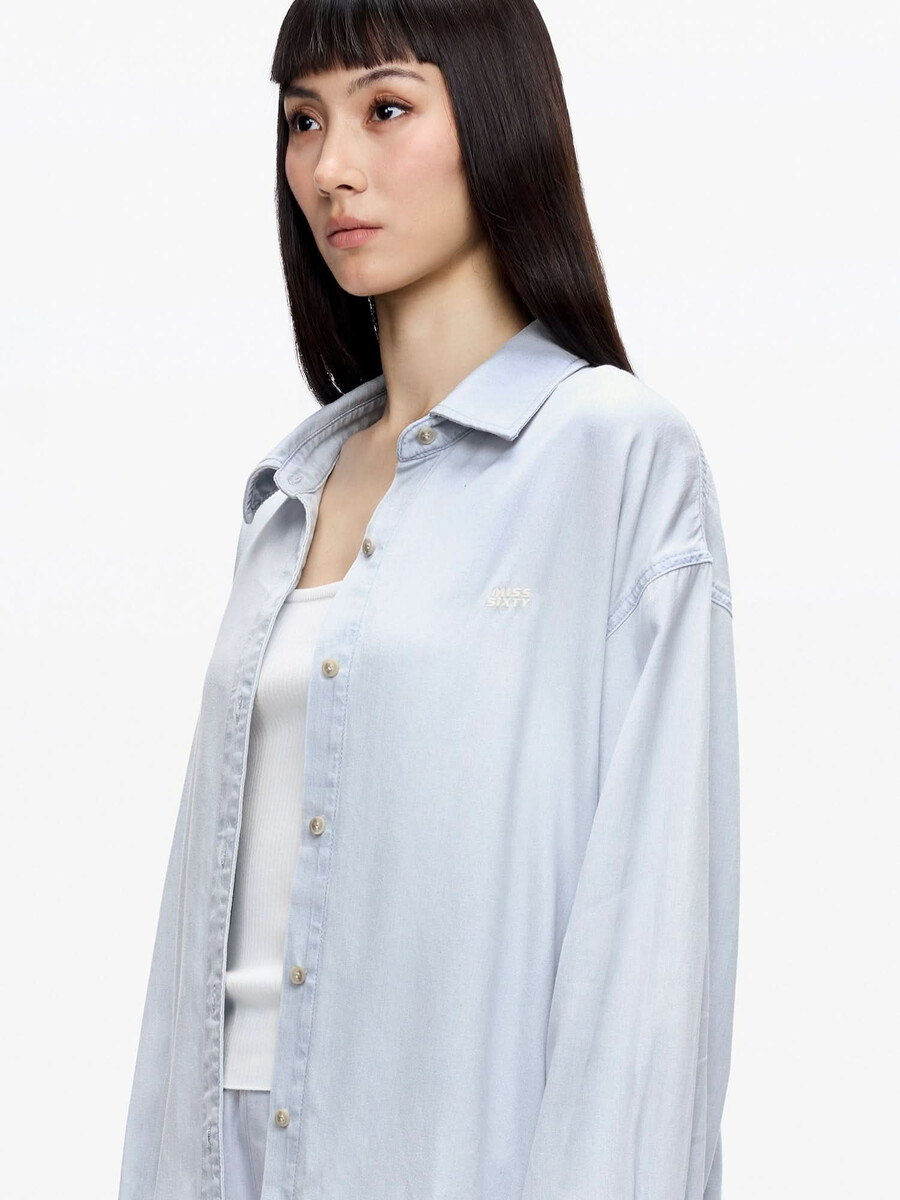 camisa vaquera bordada de un solo pecho